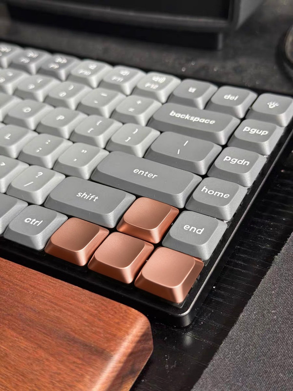 Broze Keycaps