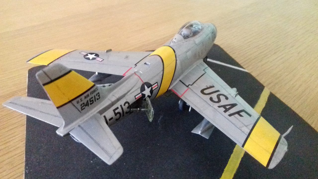 1_72_SCALE_F86F_SABRE.jpg