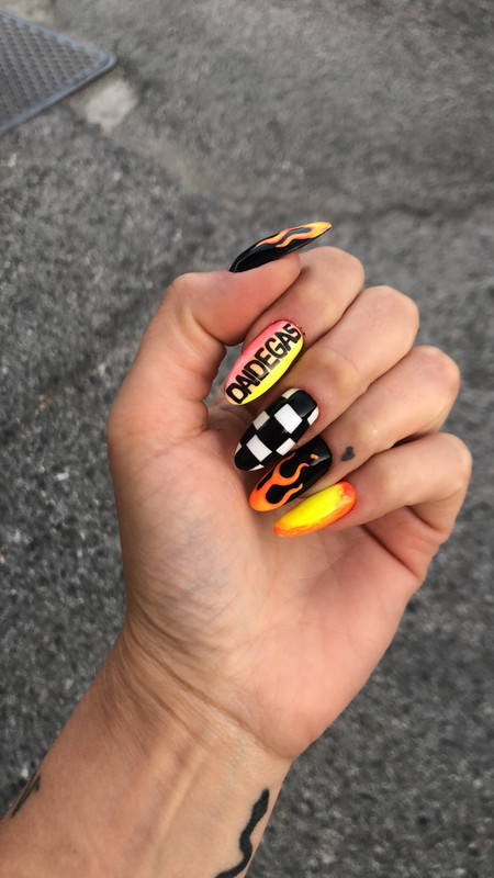 51162A09-2E25-45E7-8671-FF849CD69499