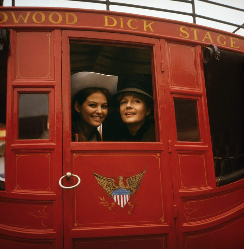 claudia_cardinale_md48