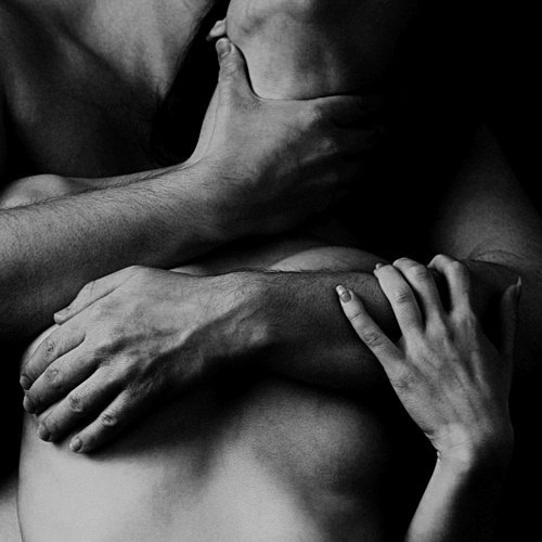 tumblr-mb38kn-GTLf1rb7m61o1-500