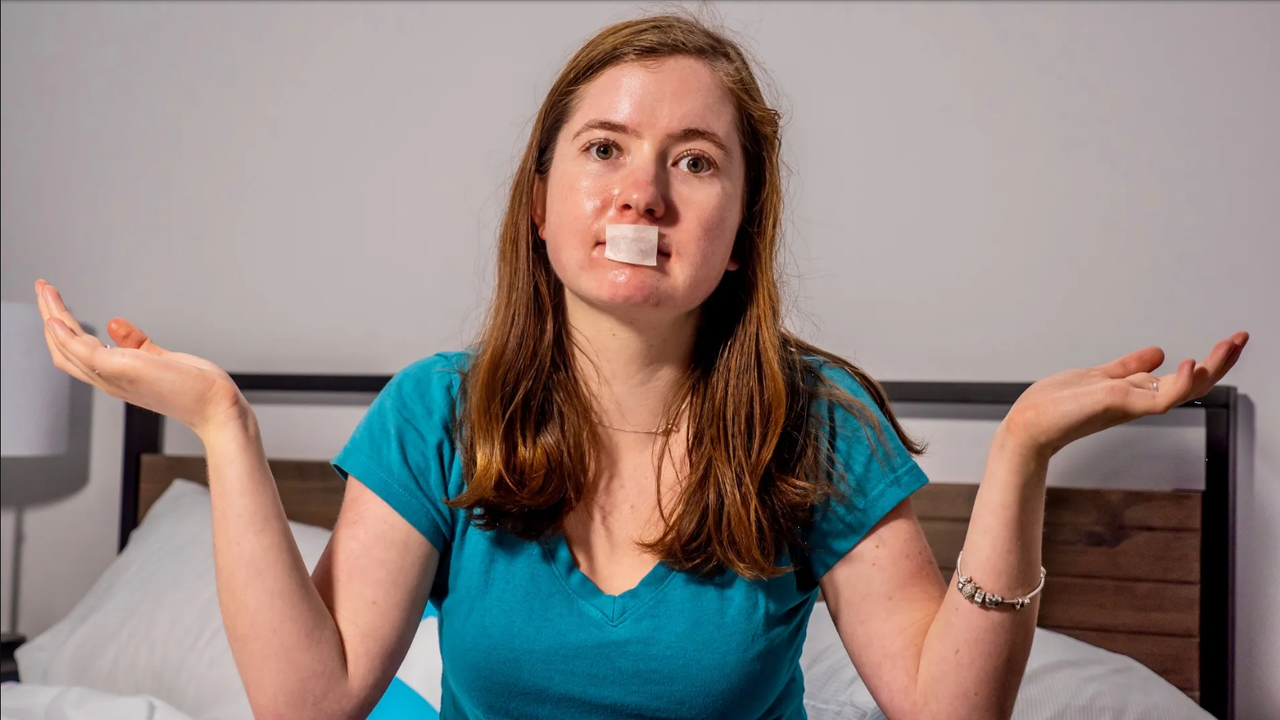 Influencer viralizan peligroso reto viral, el #mouthtaping