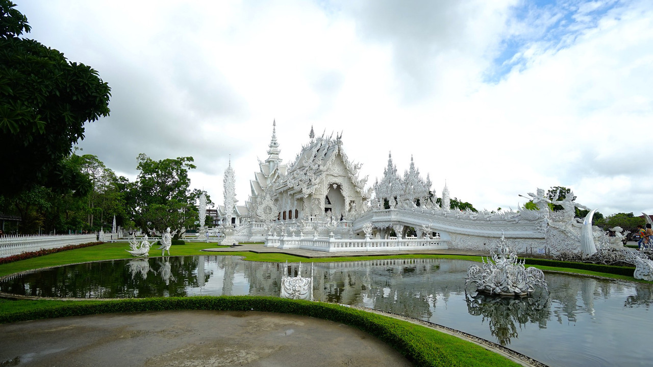 whitechiangraithailand.jpg