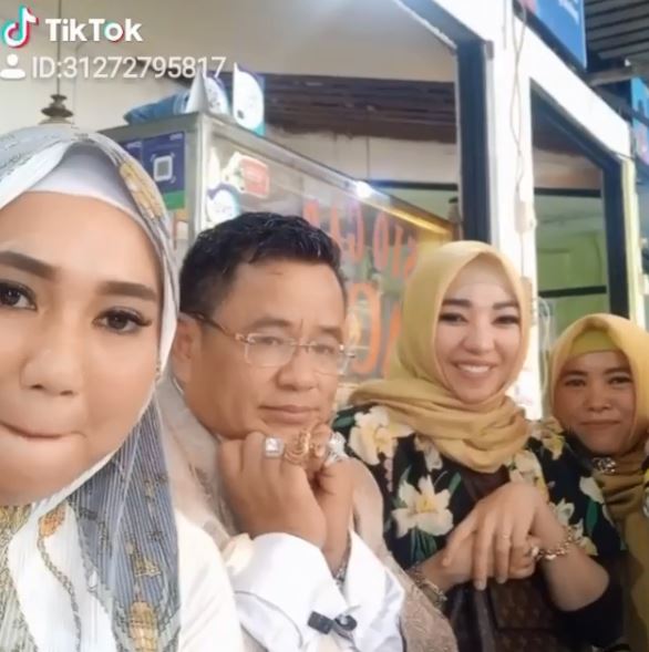 Hotman Paris main TikTok