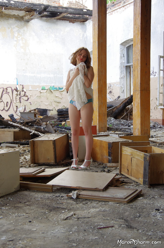 MarvelCharm_Nicolette-Ruins-057