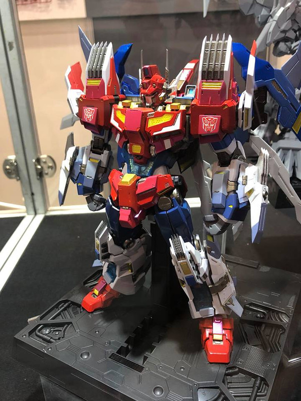 11-Flame-Toys-Kuro-Kara-Kuri-Star-Saber