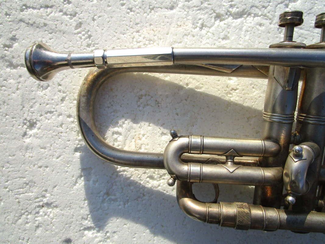 KING 1942-45 MASTER CORNET sn 264933 silver (8)