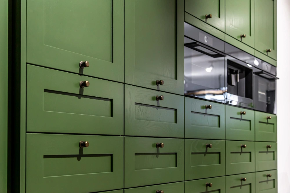 Two-Tone Cabinets