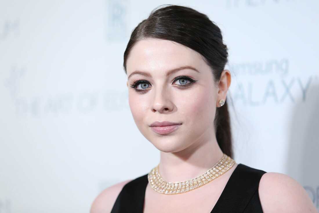 Michelle Trachtenberg speaks Russian