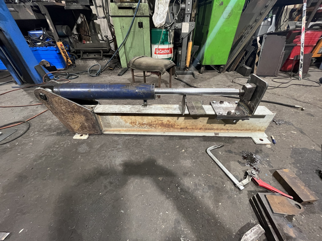 147BC9A2-A2CA-4724-834E-1F54B027B568