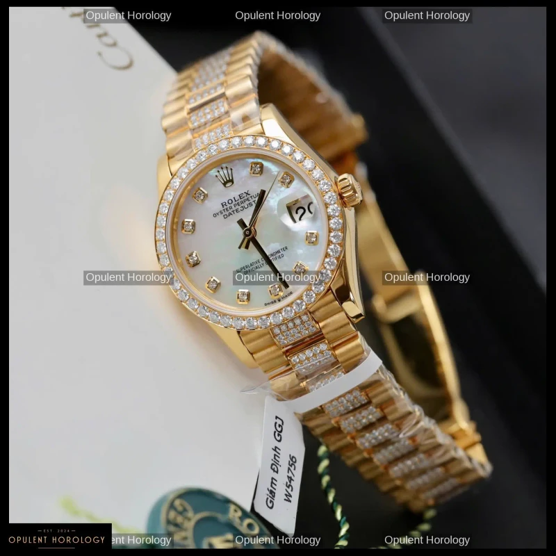 Rolex Datejust Women's Mother of Pearl Moissanite Gold Plated 31mm - Super Clone