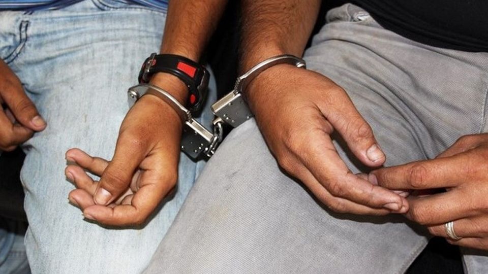 Capturan a 'El Pollo', líder de banda criminal dedicada al robo de autos en Edomex y CDMX