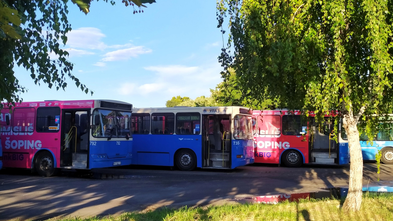 Volvo B10MA / Neobus 405GZ (2002/14) #792, #793 i Volvo B10MA / Neobus 405GZ (1997/08) #735