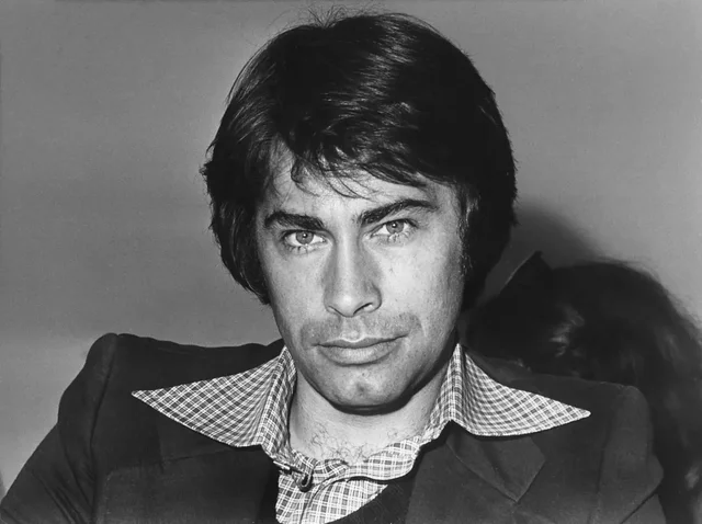 [Bild: 13799681-roy-black-shift-1200x0-1-ADk-BR-ejf-I7-Y.webp]