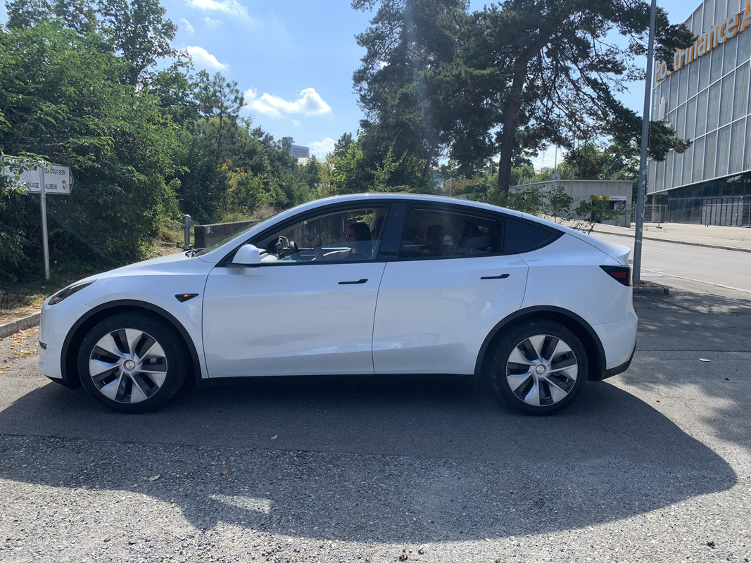 3BB68453-FAF7-4586-B9C2-52C845001AED