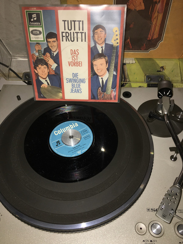 D03120CE-201B-489D-A958-9AFC327D6F59