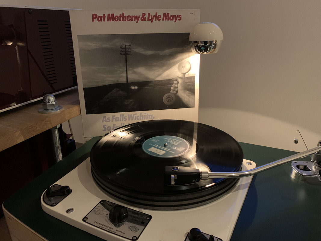 10E23BF6-7E54-4F7B-8853-BA383478D27D