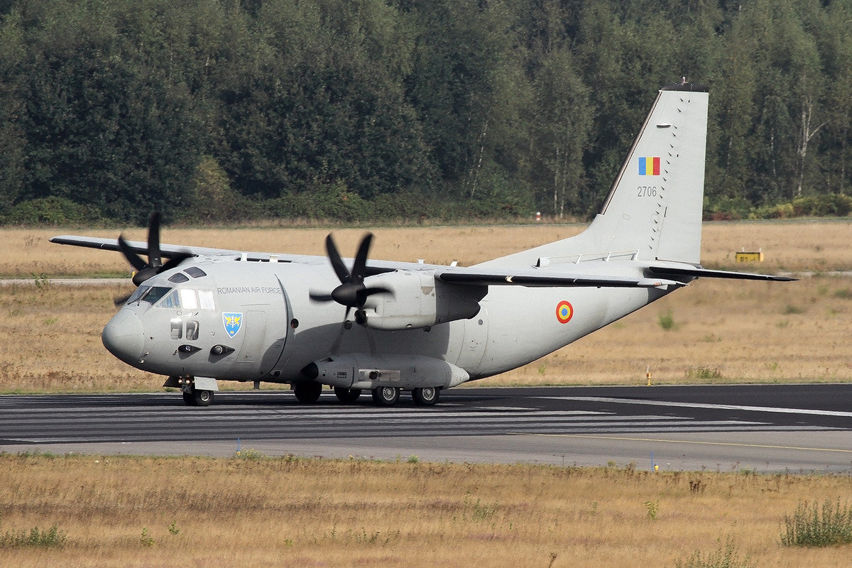 020_C-27J_Romania AF_2706_Esc.902 Av.Tr.si Foto