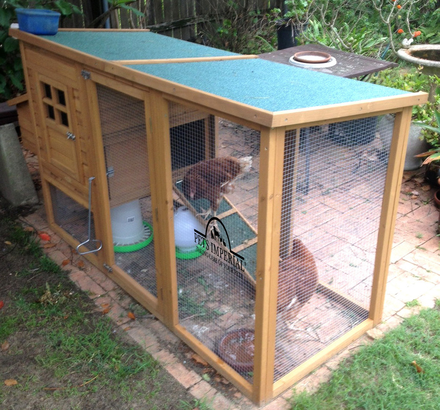 PETS IMPERIAL® LARGE MONMOUTH DELUXE WOODEN ASPHALT ROOF CHICKEN COOP