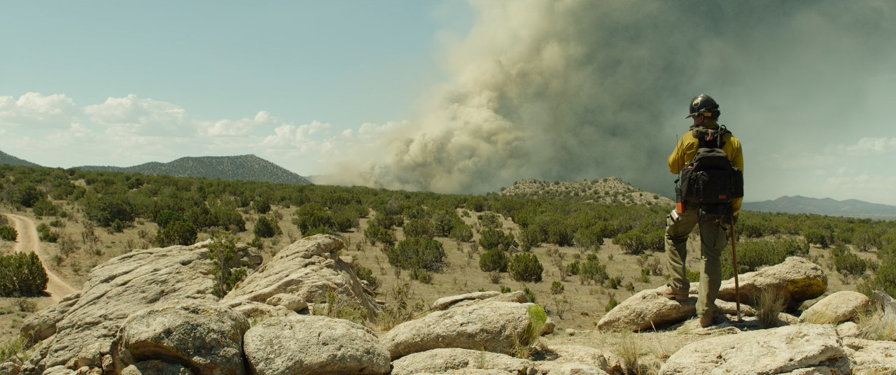 Only the Brave (2017).mkv_snapshot_01.44.55_[2018.01.31_04.31.47