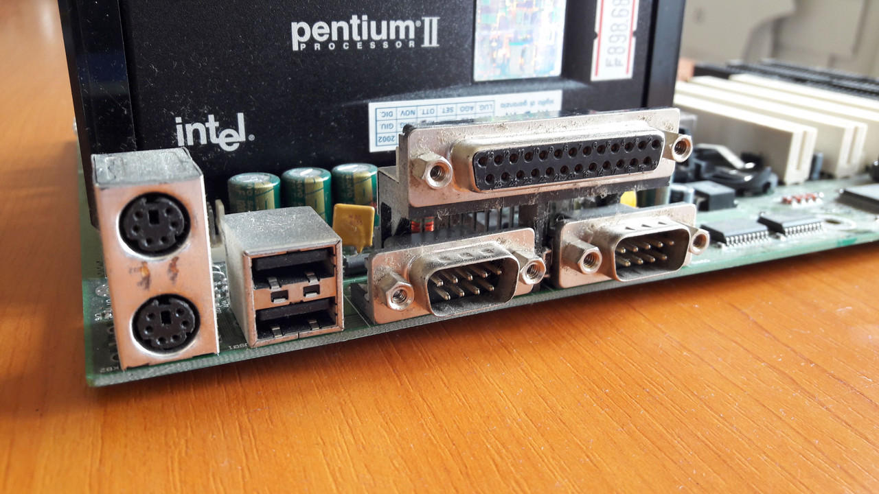 EPOX-EP-61LXA-M-P2-233-04