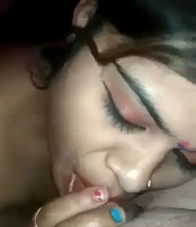 Desi married bhabhi with her husband giving bj