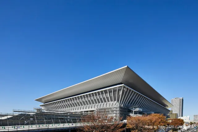 Piscine olympique de Pamtaya vue de dehors