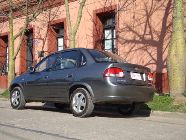 3-test-drive-chevrolet-classic-lt