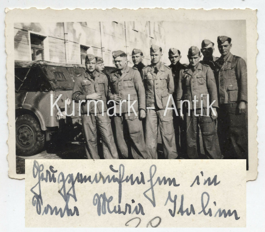 Foto Wehrmacht Italien 1944 Portrait Soldat Uniform H.G.   PKW Kübel Wappen