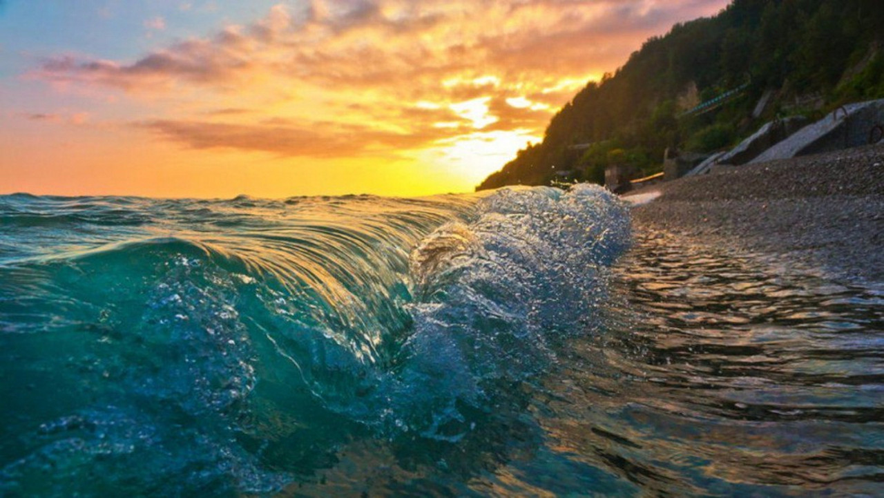 Cate-zile-va-mai-fi-rece-apa-Marii-Negre-2 Куда поехать в июле на море с детьми