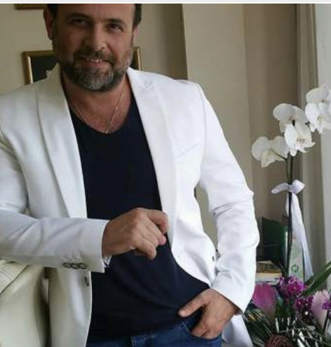 19A1645E-0875-4D77-828D-7AD89F00E4D5