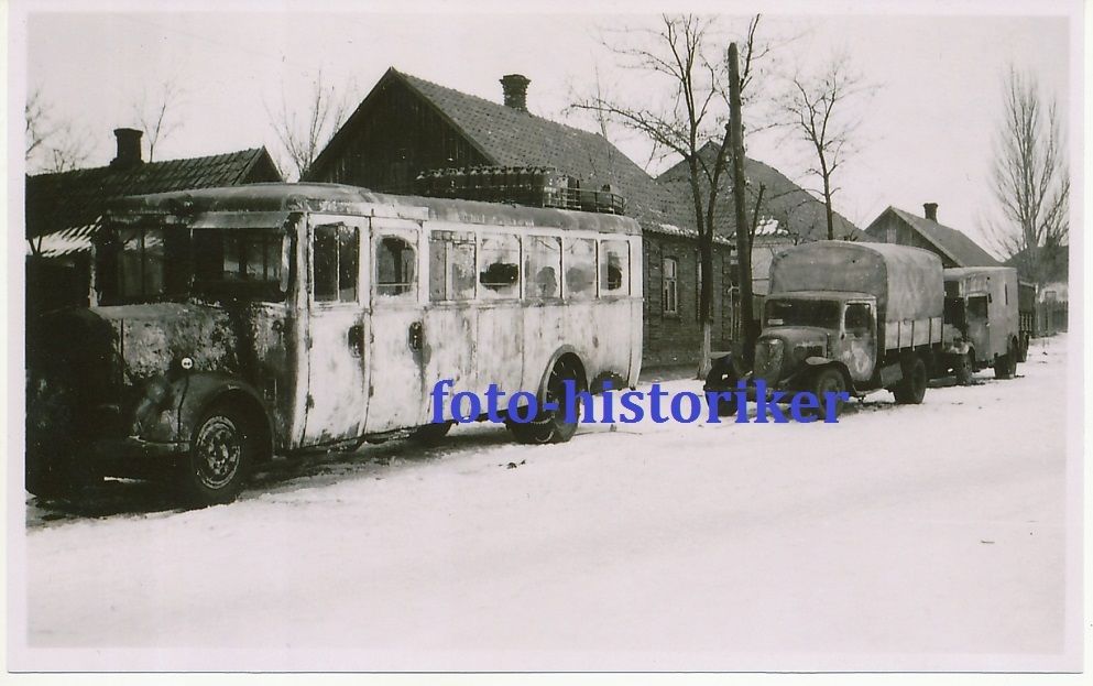 französische BEUTE LKW Renault OMNIBUS Schneetar