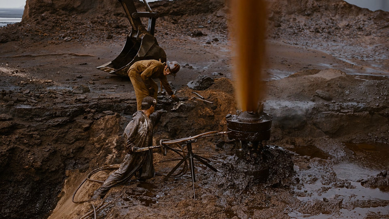 [HR] Fires of Kuwait (1992) [Hulu 1080p x265 E-OPUS]_05