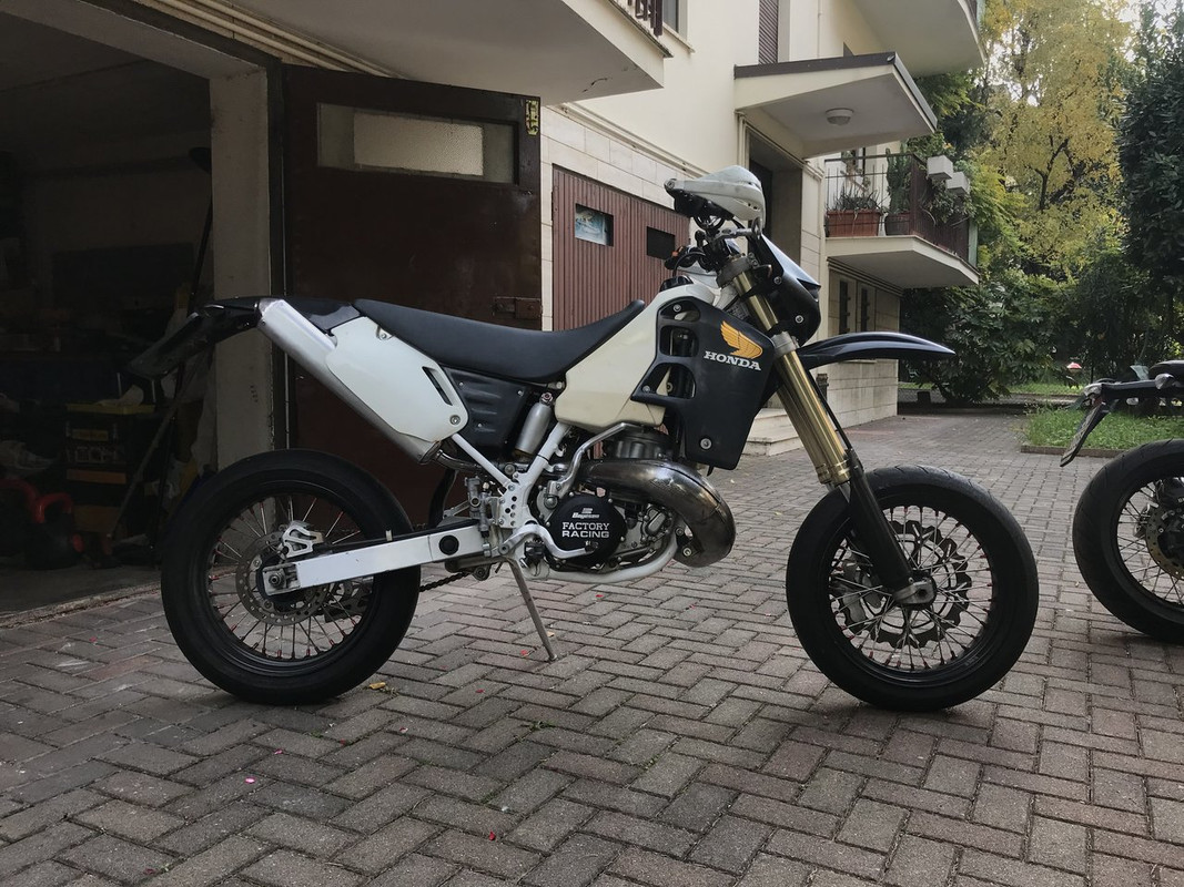 A45F895B-9953-4588-91F0-34B7552885B4