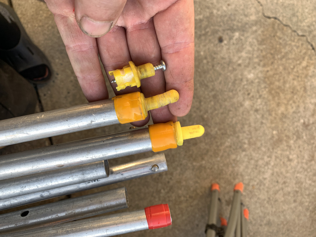 516CE40F-2033-45E5-8EBF-31F8F342F536