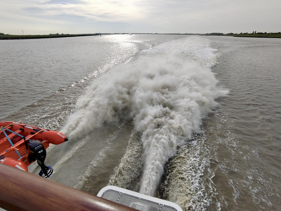 D25A7C2A-C72E-4845-84AF-9DA9B8C98978_1_201_a