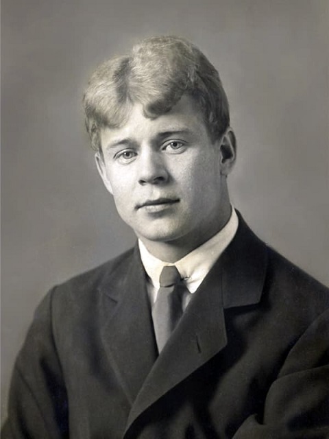 1-sergei-esenin