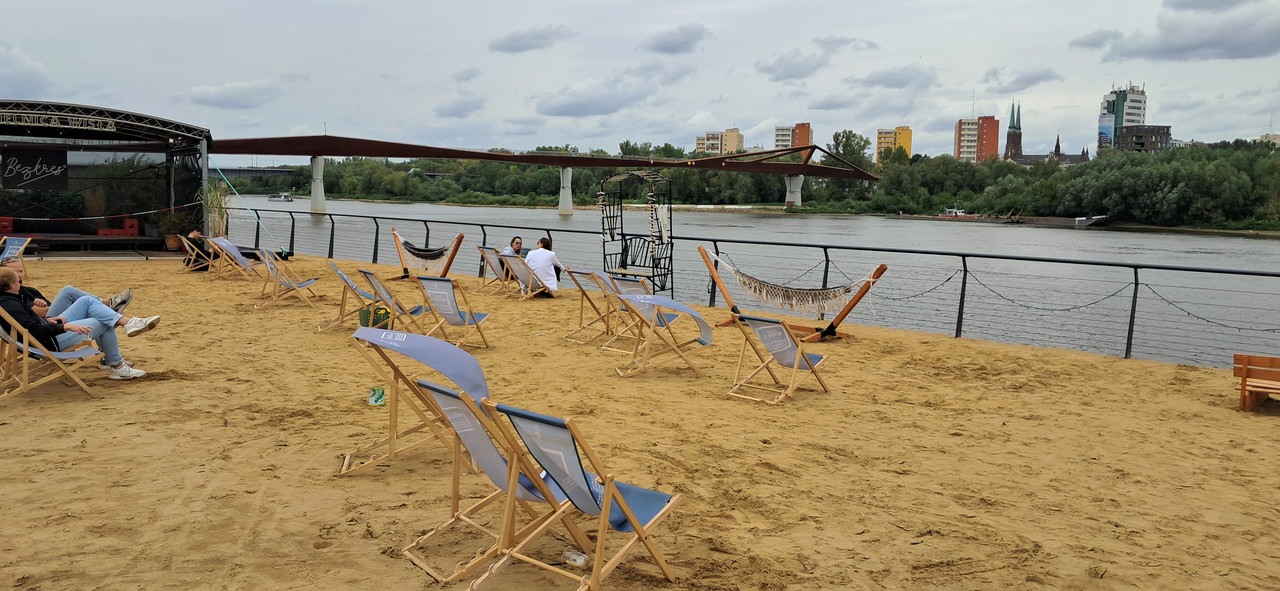 Varsovia 2024 la ciudad Fénix que resurgió de sus cenizas. - Blogs de Polonia - Dia 3-Parqie Lazienki, Palacio de la cultura, Praga, museo comunísimo. (22)