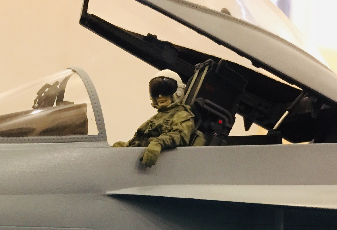 F05C1517-1F38-471C-8BCA-82C1F85DD4C0