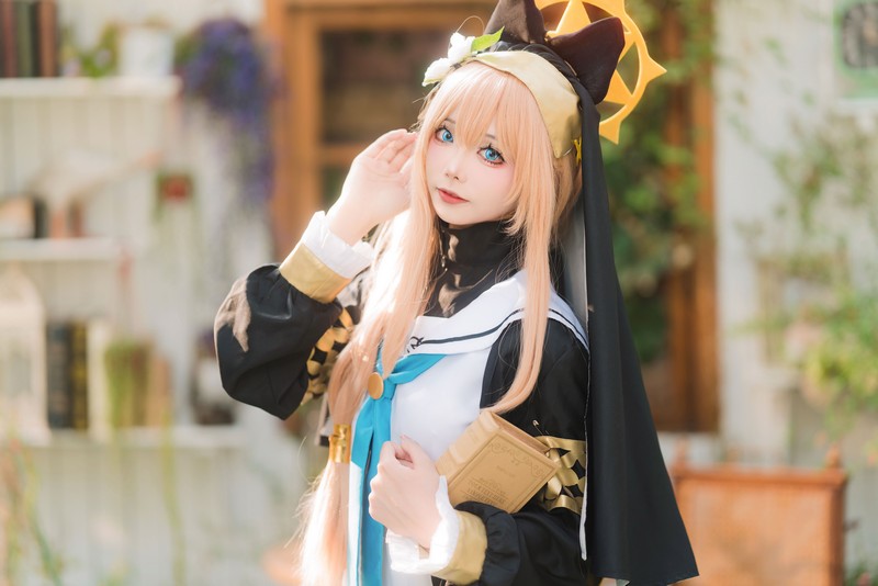 艾西Aiwest 碧蓝档案伊落玛丽修女Cosplay写真图集 修女主题高清图集 33P (98.4M)插图9