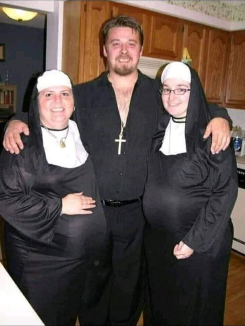 [Image: preggo-nuns.jpg]