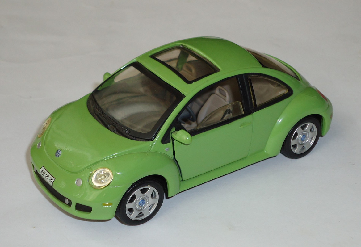 Volkswagen-New Beetle Turbo S (2002)