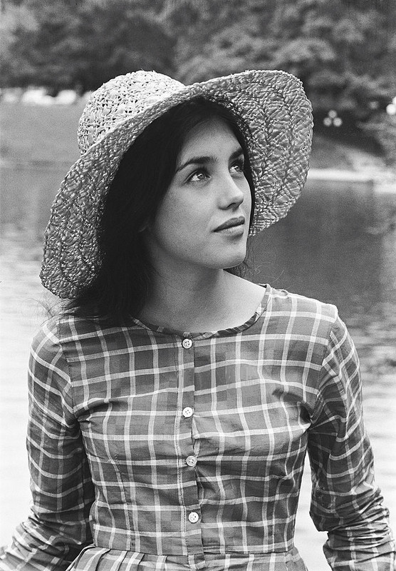 Isabelle_Adjani_b72