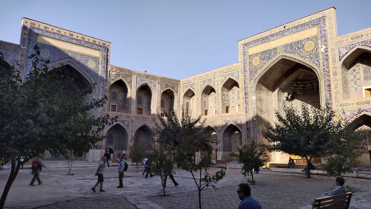 Центральная Азия: немного Душанбе и классика Узбекистана. Октябрь 2025