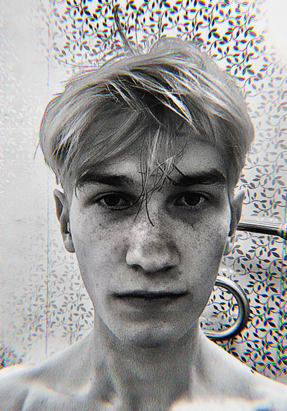 C93BAB06-3345-439E-B215-AE31AD857AA3