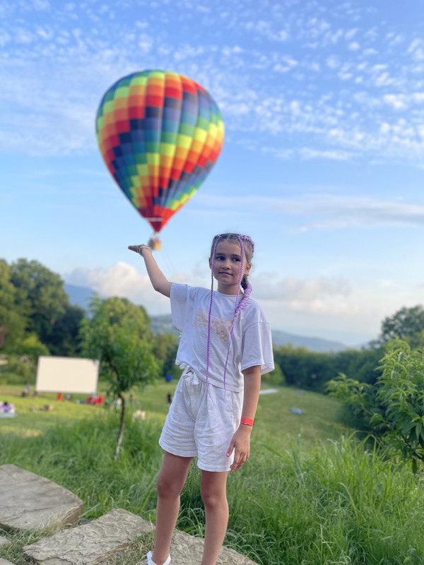 C37041F0-24C1-48D5-9006-C66EE92FD889