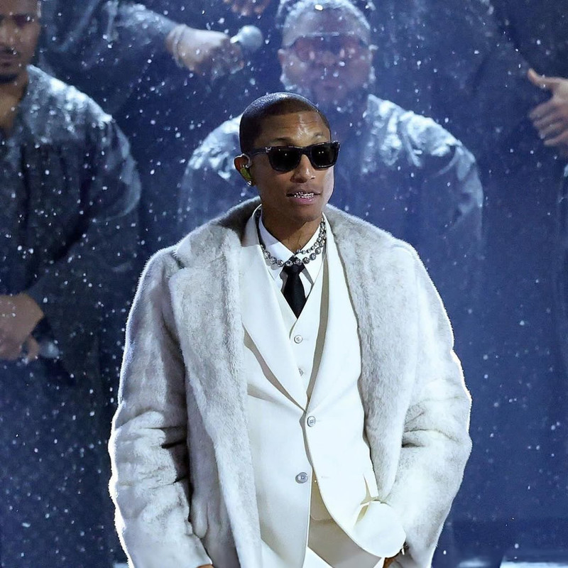 LV_ers_pharrell_king_malice_show_at_68th_Grammy_awards_Clipse_Pharrell_voicesoffire_cr_(7)