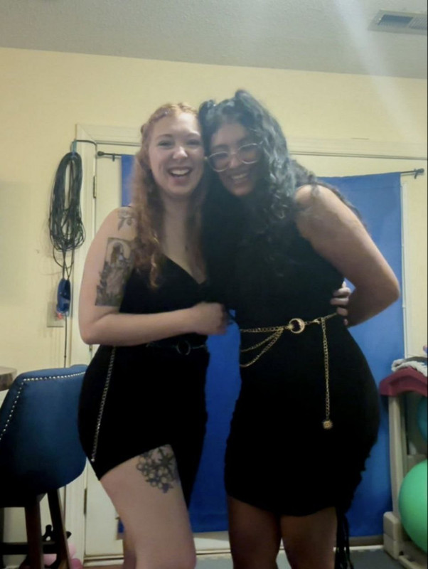 photo 6131993738885580662 y