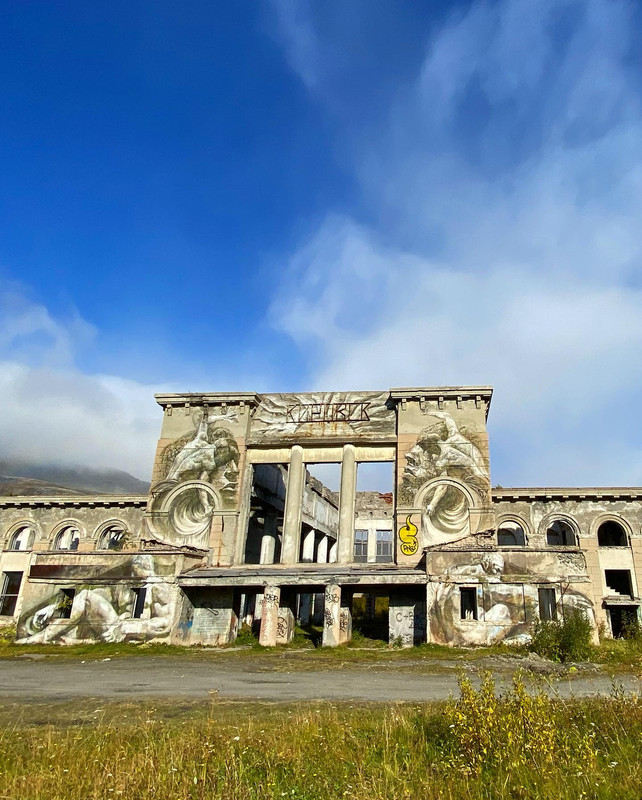 EFE79280-CC60-4685-B4E4-89F1BF06E342