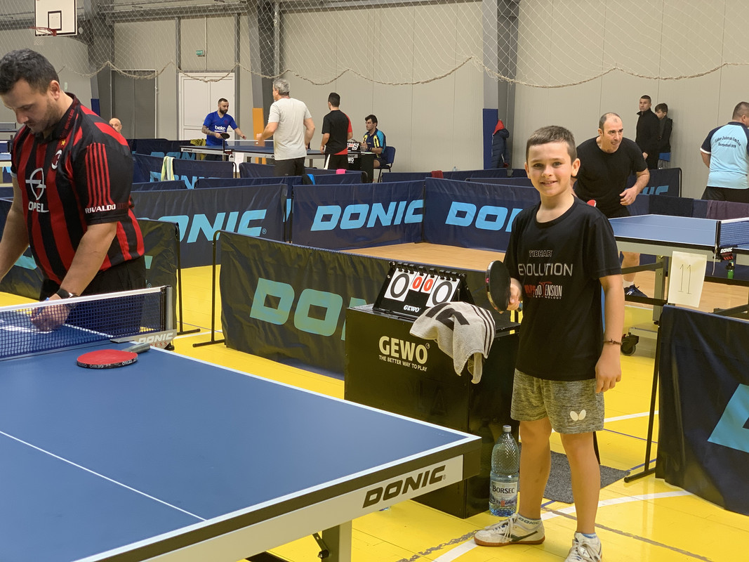 008F74AD-2078-4016-ABE1-0FA2A890B573